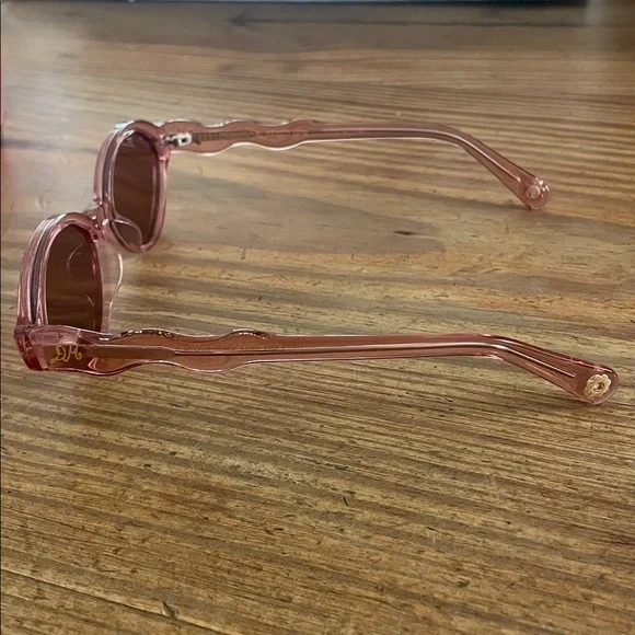 ** SOLD ** NWT Damson Madder Pink Slim Oval Sunglasses - Picture 6 of 7